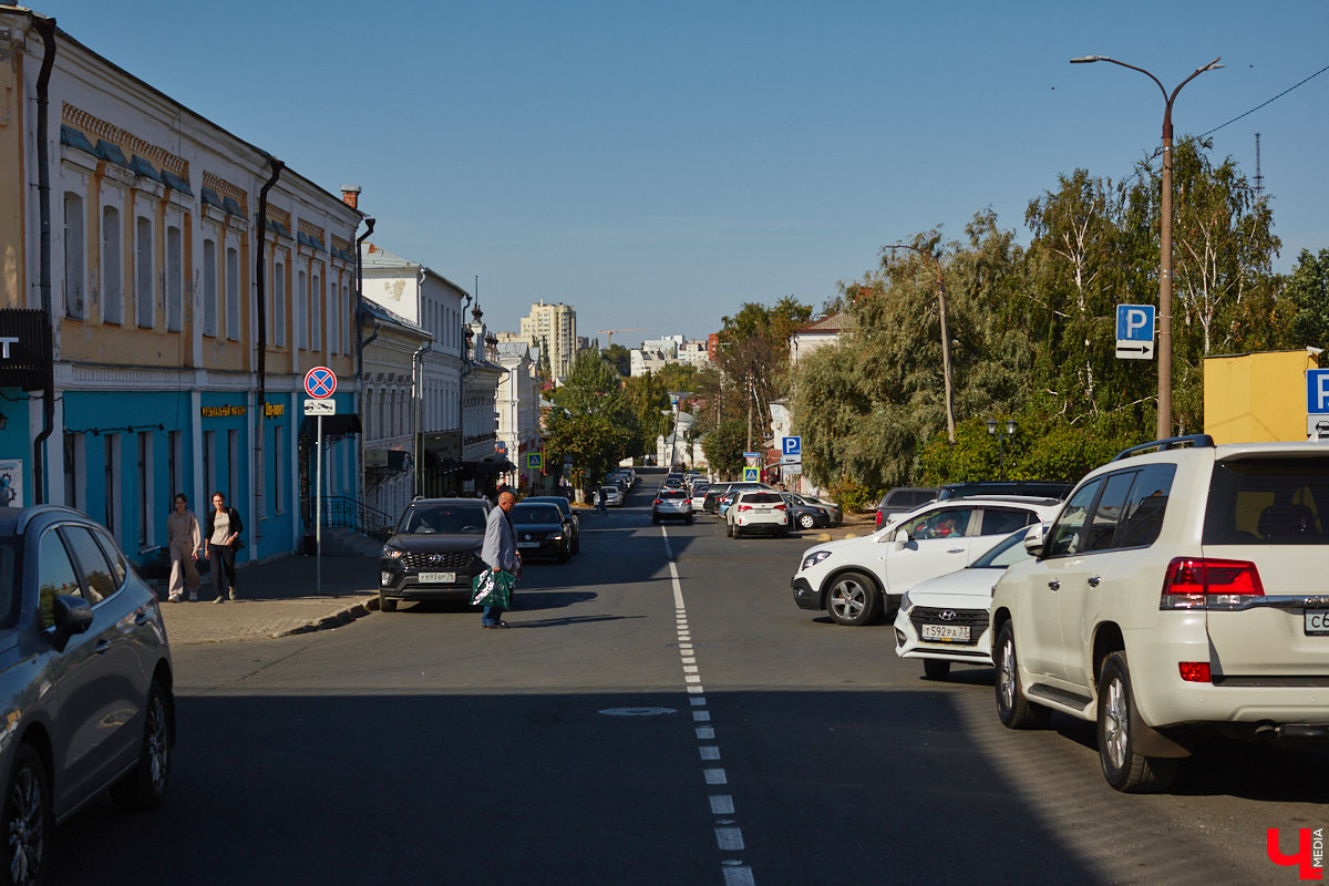 Водители, приготовились! Халява кончилась: с 4 августа эксперимент по внедрению платных парковок во Владимире, который стартовал в прошлом году, официально завершен. А значит, стоимость за пользование выросла. Обо всех нововведениях узнал «Ключ-медиа».