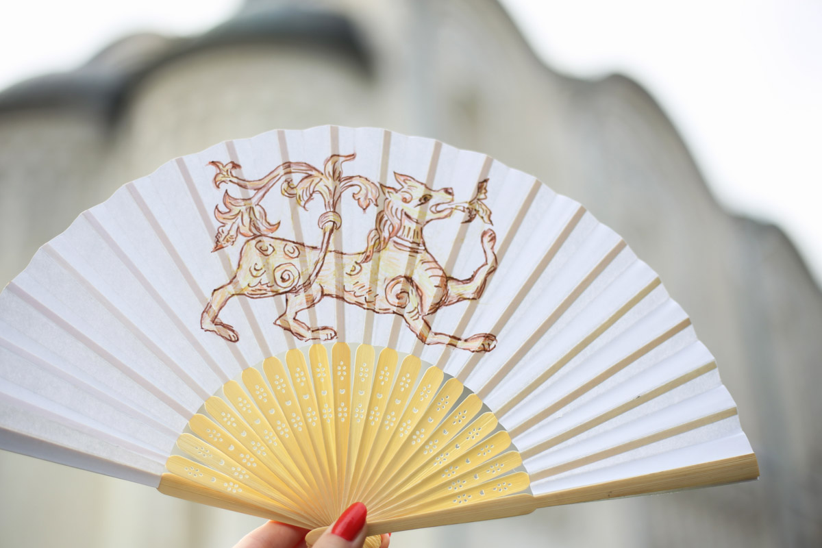 Мощное наследие Владимирской области никого не оставляет равнодушным. Особенно архитектура и атмосфера губернии заряжает людей творческих. «Ключ-Медиа» прикоснулся к прекрасному и собрал новую порцию авторских предметов с региональным дизайн-кодом.