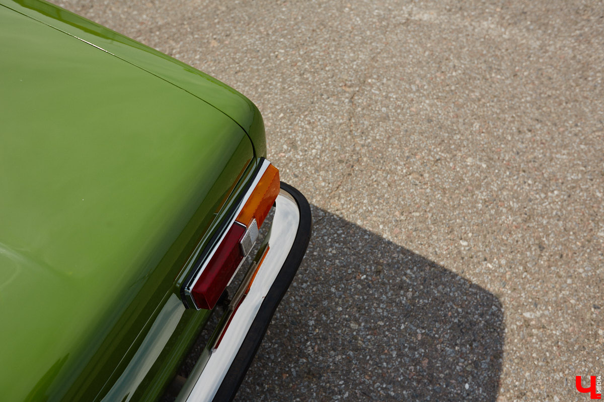 О собственной «копейке» Илья Карташов грезил с детства. Так в его гараже появились «жигули» 1976 года. По прошествии 12 лет автомобиль не узнать — в преображение четырехколесного товарища владимирец вложил немало сил. О своем пути к машине мечты ее владелец поведал «Ключ-Медиа».