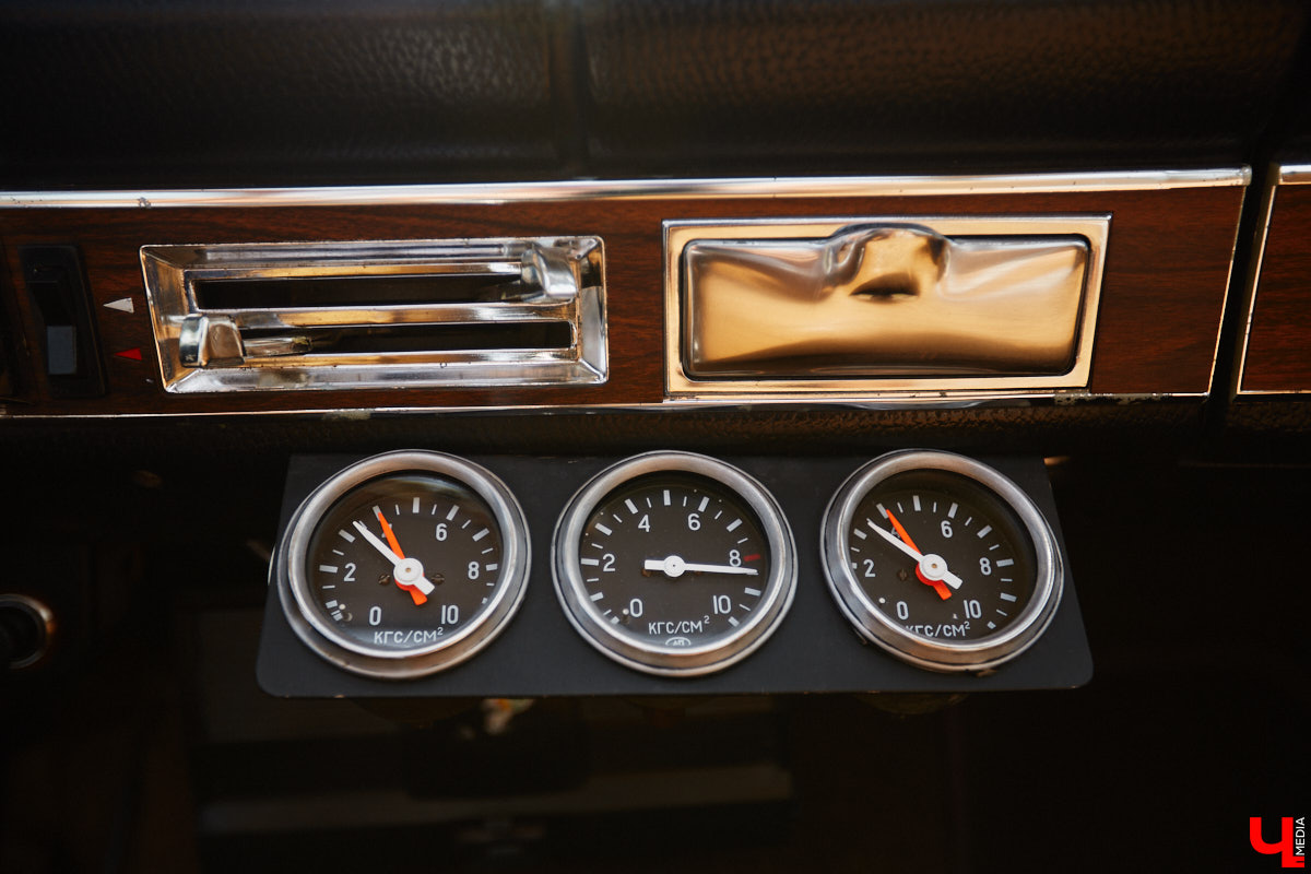 О собственной «копейке» Илья Карташов грезил с детства. Так в его гараже появились «жигули» 1976 года. По прошествии 12 лет автомобиль не узнать — в преображение четырехколесного товарища владимирец вложил немало сил. О своем пути к машине мечты ее владелец поведал «Ключ-Медиа».