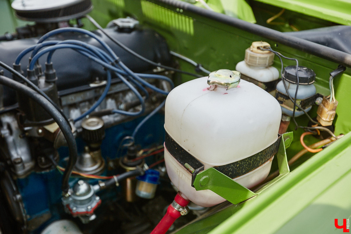 О собственной «копейке» Илья Карташов грезил с детства. Так в его гараже появились «жигули» 1976 года. По прошествии 12 лет автомобиль не узнать — в преображение четырехколесного товарища владимирец вложил немало сил. О своем пути к машине мечты ее владелец поведал «Ключ-Медиа».