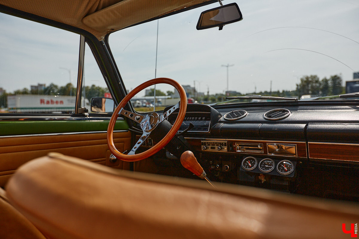 О собственной «копейке» Илья Карташов грезил с детства. Так в его гараже появились «жигули» 1976 года. По прошествии 12 лет автомобиль не узнать — в преображение четырехколесного товарища владимирец вложил немало сил. О своем пути к машине мечты ее владелец поведал «Ключ-Медиа».