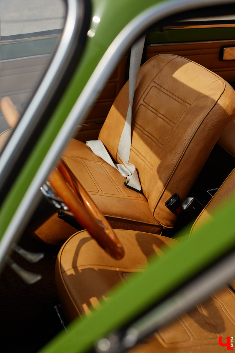 О собственной «копейке» Илья Карташов грезил с детства. Так в его гараже появились «жигули» 1976 года. По прошествии 12 лет автомобиль не узнать — в преображение четырехколесного товарища владимирец вложил немало сил. О своем пути к машине мечты ее владелец поведал «Ключ-Медиа».