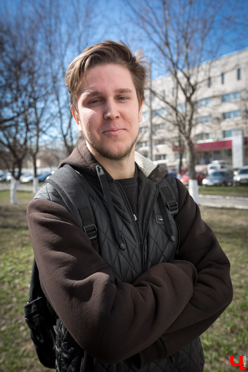 Приключения бандитов из девяностых в Нижнем Новгороде стали важной частью культуры нулевых. Пройти по следам героев фильма «Жмурки» решил владимирец Александр Пронин, на счету которого уже есть маршруты из дилогии про Данилу Багрова. Проект показывает, как за 20 лет изменились знаменитые кинолокации.