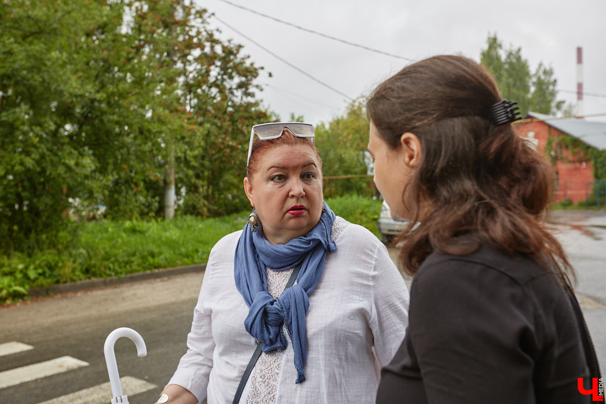 Юлия Лобова знает Пиганово от и до. Она приехала сюда с Урала в четырехлетнем возрасте. Жила в пятиэтажке с родителями, потом построила с мужем дом, вырастила двоих детей, теперь воспитывает внуков. Городской микрорайон менялся на ее глазах. Каким он был полвека назад, владимирский искусствовед рассказала «Ключ-Медиа».