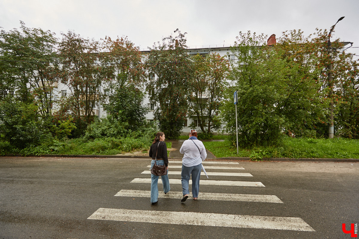 Юлия Лобова знает Пиганово от и до. Она приехала сюда с Урала в четырехлетнем возрасте. Жила в пятиэтажке с родителями, потом построила с мужем дом, вырастила двоих детей, теперь воспитывает внуков. Городской микрорайон менялся на ее глазах. Каким он был полвека назад, владимирский искусствовед рассказала «Ключ-Медиа».