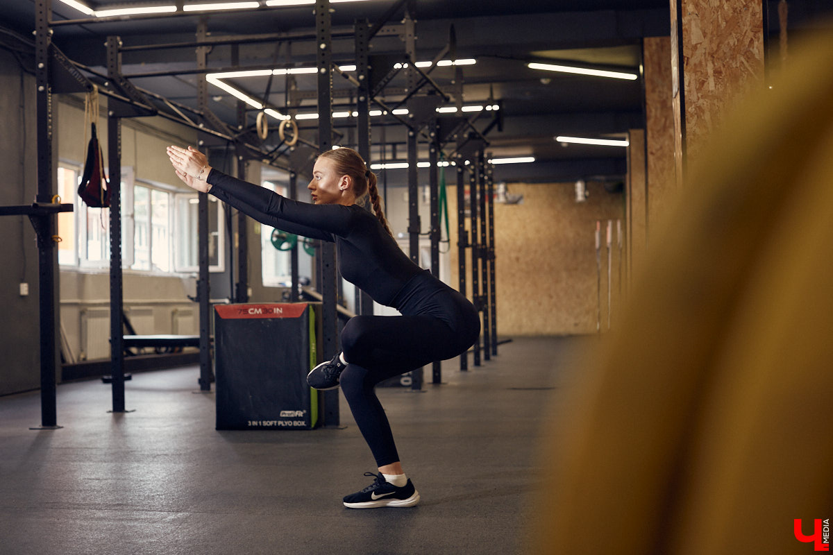 Спорт меняет людей, причем не только внешне. Вместе с кубиками появляется уверенность в себе. Фитнес-тренер из Меленок Настя Широких знает об этом не понаслышке. Благодаря залу она поборола комплексы, о чем честно, без прикрас рассказала «Ключ-Медиа».