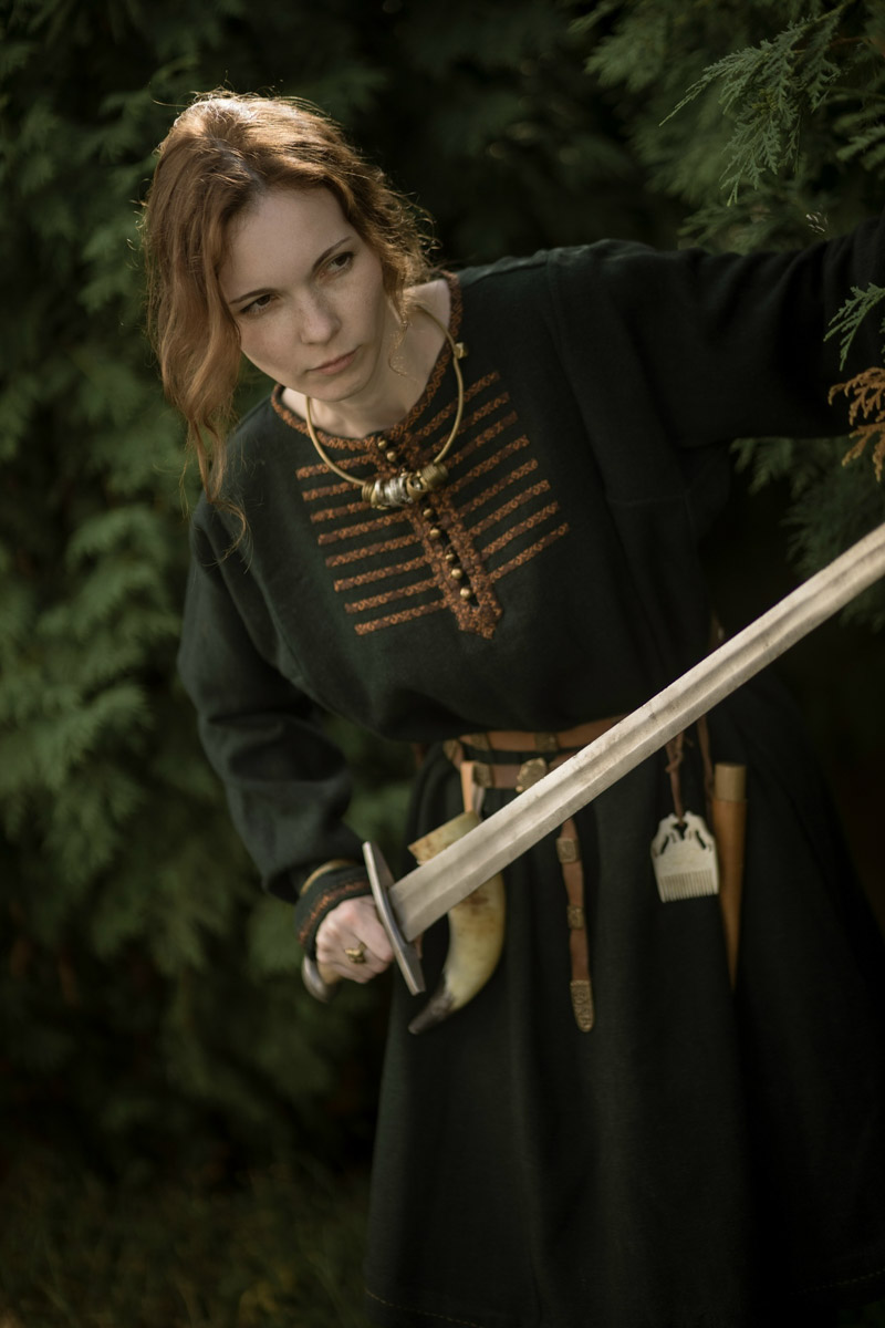 Владимиро-Суздальская земля хранит дух прошлого. Стены древних храмов и живописные просторы вдохновляют местных жителей на творческие проекты. Подхватив тренд, «Ключ-Медиа» собрал исторические и стилизованные фотоистории, погружающие зрителя в глубь веков.