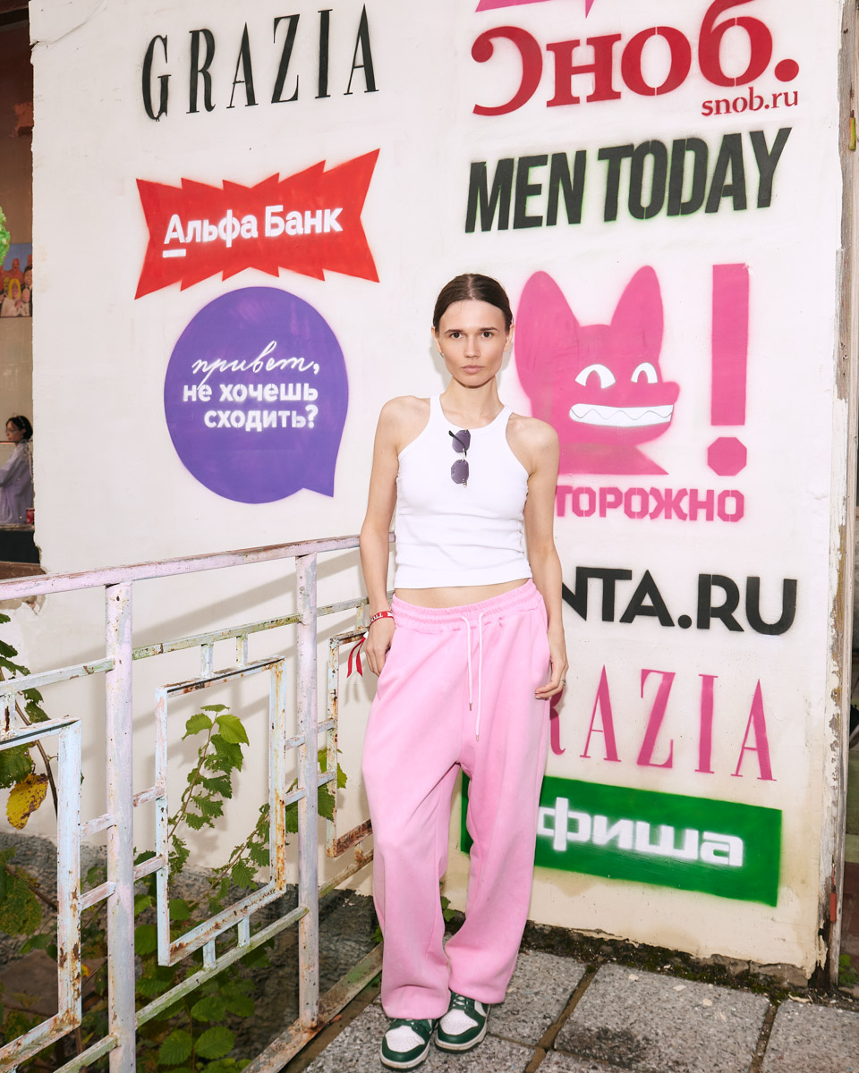 Некогда заброшенная турбаза «Крутояк» в Собинском районе обрела второе дыхание! Совсем недавно там прошел фестиваль «Круто», который посетило немало известных личностей. Кто именно? Сейчас расскажем.