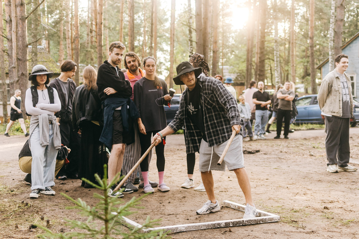 Некогда заброшенная турбаза «Крутояк» в Собинском районе обрела второе дыхание! Совсем недавно там прошел фестиваль «Круто», который посетило немало известных личностей. Кто именно? Сейчас расскажем.
