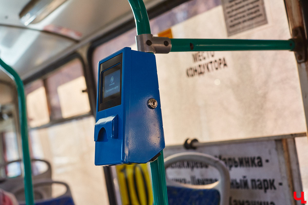 Транспортную доступность микрорайона Веризино повышают за счет расширения заезда и установки светофора у «Ивановских мануфактур». Тем временем в Петушинском районе начала действовать разметка с музыкальным сопровождением. Основные дорожные новинки — в нашем традиционном обзоре.