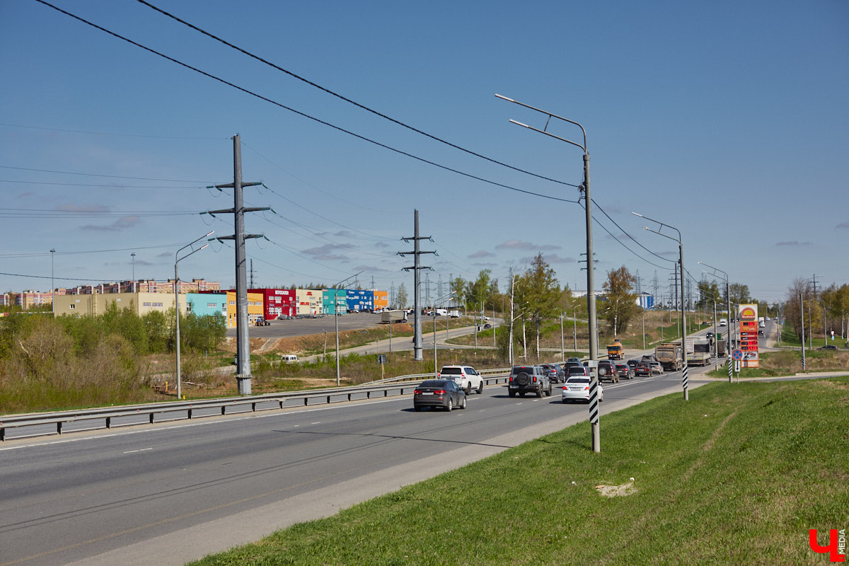 Транспортную доступность микрорайона Веризино повышают за счет расширения заезда и установки светофора у «Ивановских мануфактур». Тем временем в Петушинском районе начала действовать разметка с музыкальным сопровождением. Основные дорожные новинки — в нашем традиционном обзоре.