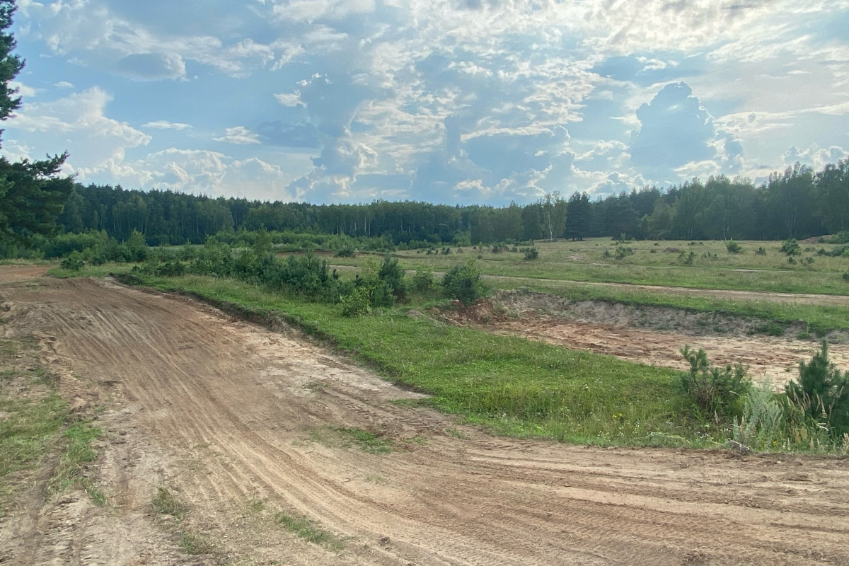 Есть во Владимирской области места с особой энергетикой. Их существование с давних времен сопровождается загадочными, даже порой пугающими легендами. Где-то земля уходит из-под ног, а где-то слышится звон оружия по ночам. Составили для вас список локаций, которые произведут впечатление на любителей острых ощущений.