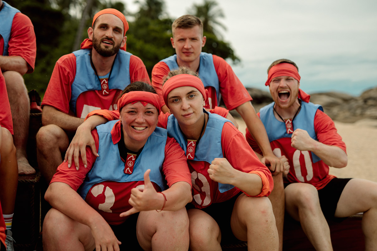 В приключенческом шоу «Остров сокровищ. Знаки судьбы» с ведущим Дмитрием Масленниковым вновь примет участие жительница Владимира. На этот раз за победой и существенным денежным призом отправилась издатель Людмила Парфиненко. Ждем премьеру передачи на СТС уже 31 августа.