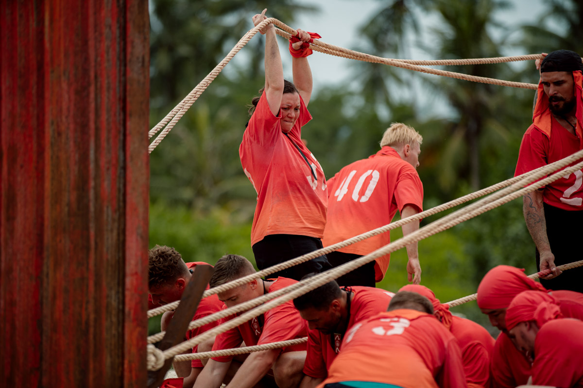 В приключенческом шоу «Остров сокровищ. Знаки судьбы» с ведущим Дмитрием Масленниковым вновь примет участие жительница Владимира. На этот раз за победой и существенным денежным призом отправилась издатель Людмила Парфиненко. Ждем премьеру передачи на СТС уже 31 августа.