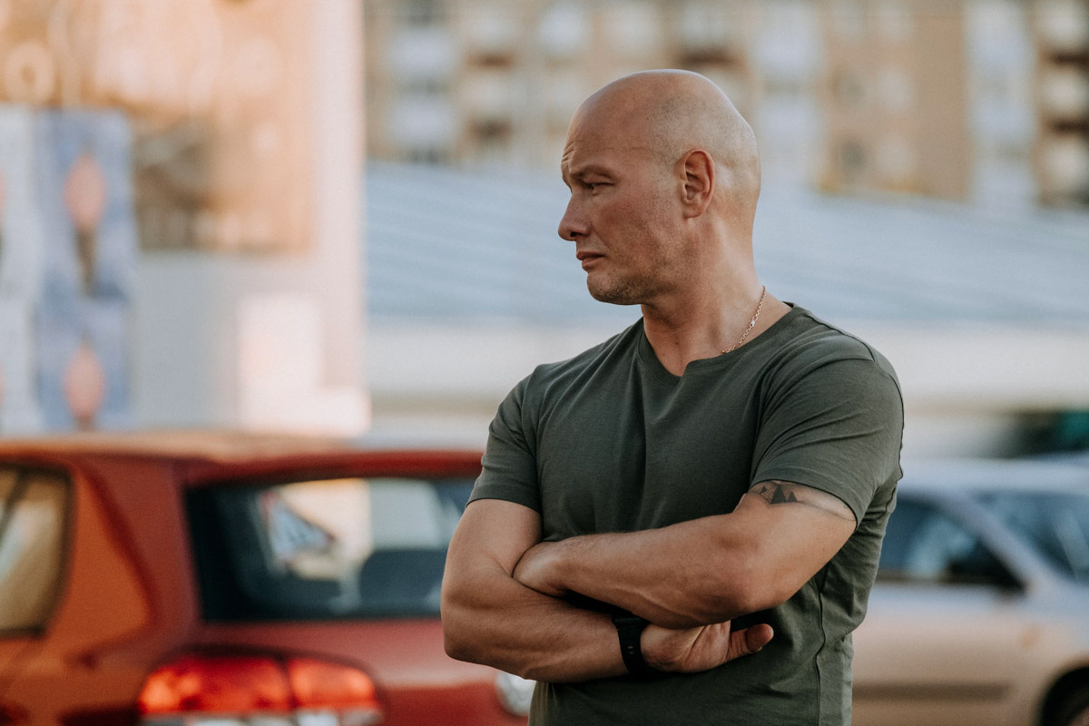 17-летняя актриса Мария Абрамова из Владимира вновь покоряет мир отечественного кино! На этот раз она стала частью комедии «Лысый нянь». Компанию ей составила звезда сериалов «Лихач» и «Мажор» Никита Панфилов. Новый проект выйдет на большие экраны 13 ноября.