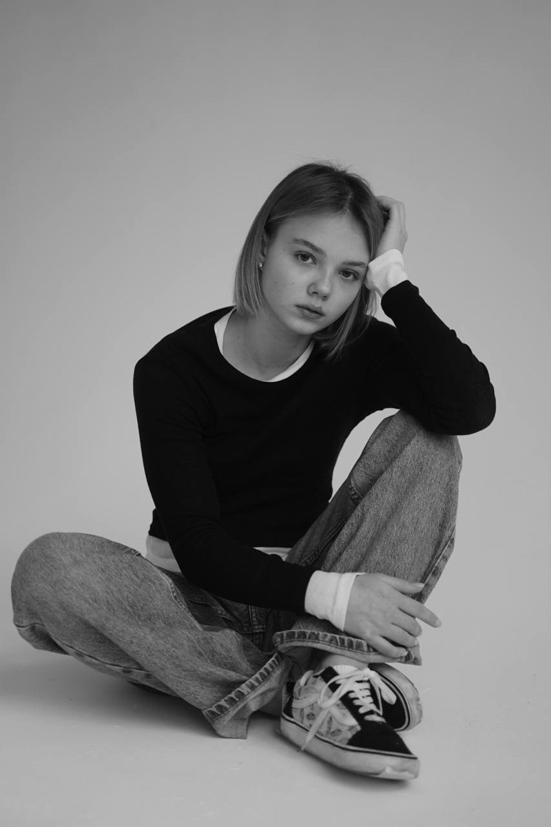 17-летняя актриса Мария Абрамова из Владимира вновь покоряет мир отечественного кино! На этот раз она стала частью комедии «Лысый нянь». Компанию ей составила звезда сериалов «Лихач» и «Мажор» Никита Панфилов. Новый проект выйдет на большие экраны 13 ноября.