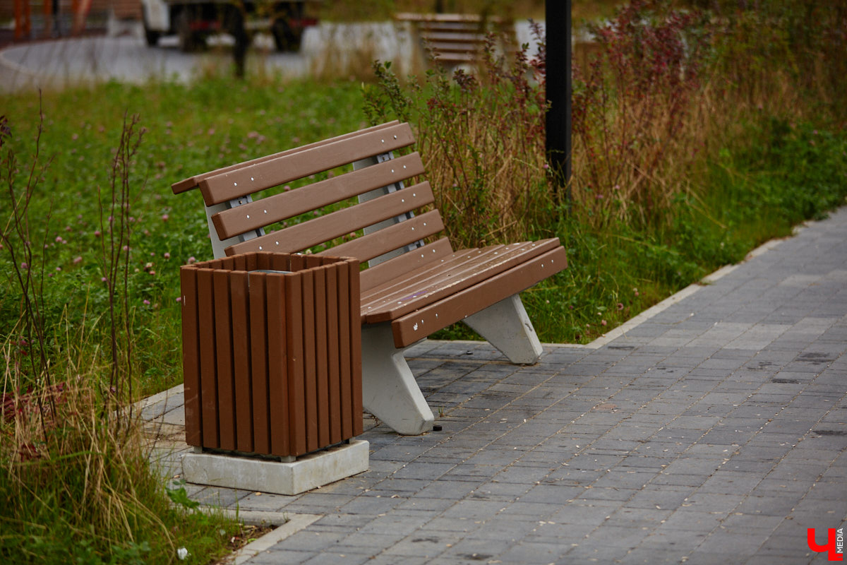 Владимирские улицы не перестают преображаться. В середине лета внешний вид улучшили сразу несколько зон отдыха. На них город, конечно, не остановился. К началу осени ожил еще ряд скверов, а некоторые точки притяжения поставили в режим ожидания.
