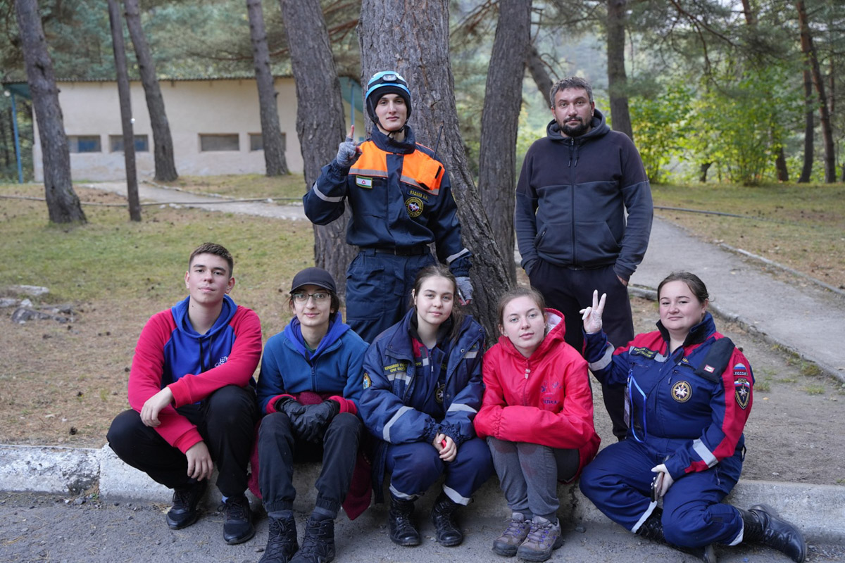 Жители Владимирской области продолжают радовать успехами на всероссийском уровне и международной арене в самых разных отраслях. На этот раз талантливые соотечественники достигли новых высот в сферах искусства, шахматного спорта и спасательной деятельности.