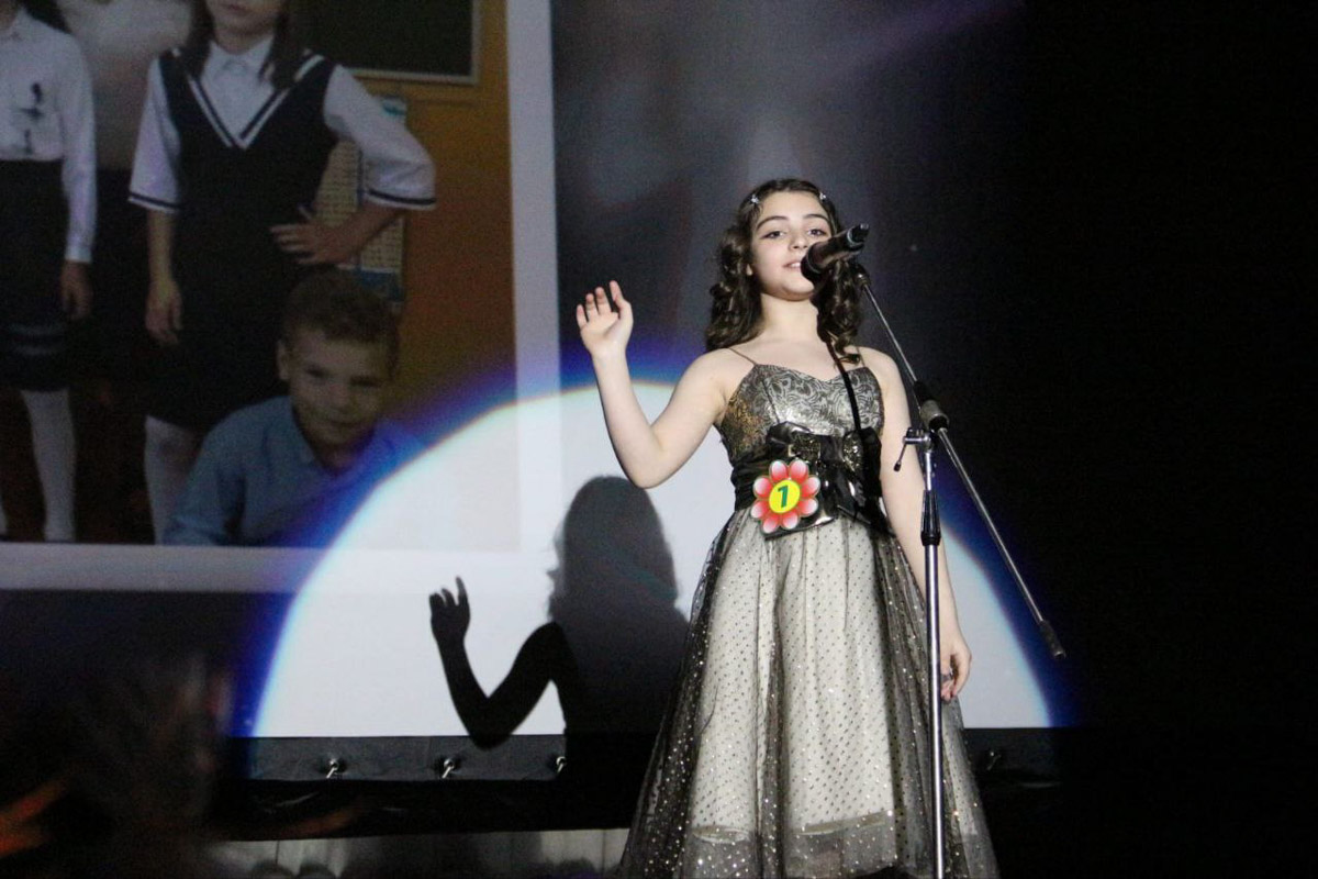 Пришло время подержать кулачки на удачу за еще одну звездочку из Владимирской области. Айсу Гаджиева прошла кастинг в музыкальный проект «Ты супер!» на НТВ и поборется за выход в полуфинал. Девушка рассказала «Ключ-Медиа», как попала на конкурс и что он для нее значит.