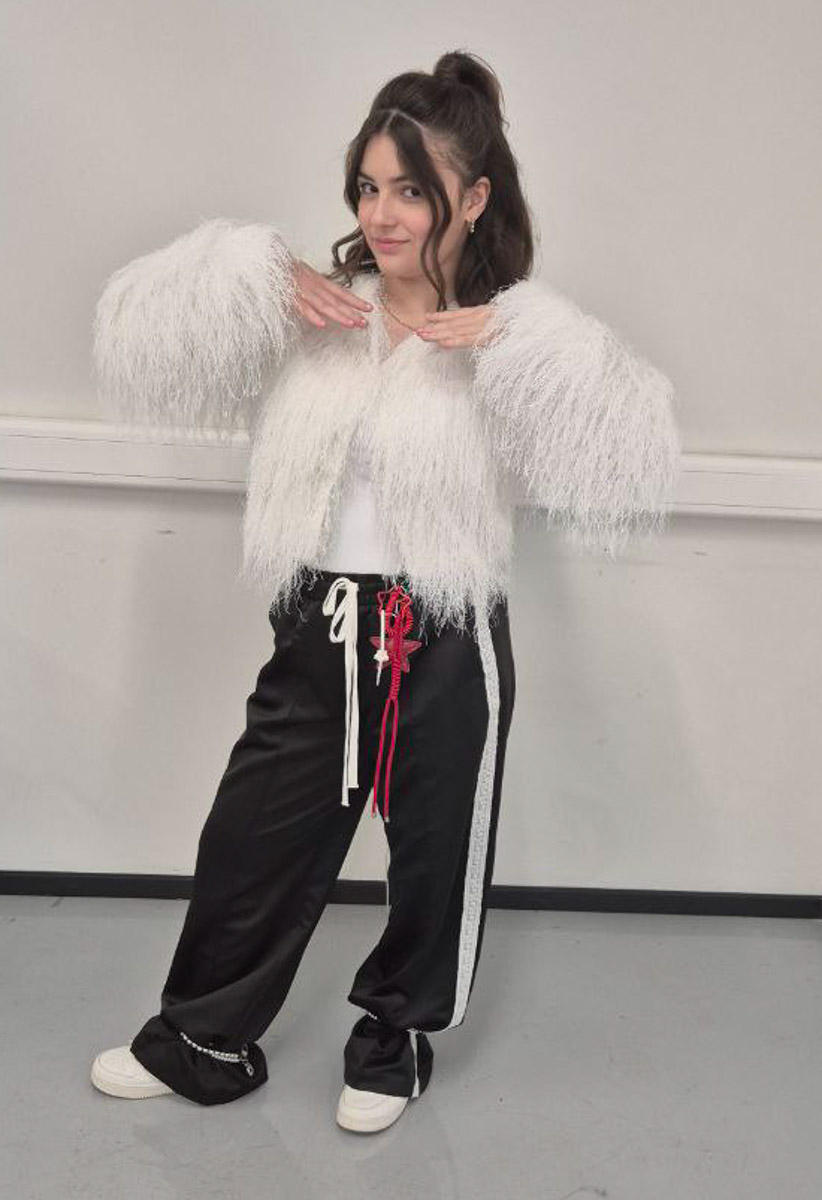 Пришло время подержать кулачки на удачу за еще одну звездочку из Владимирской области. Айсу Гаджиева прошла кастинг в музыкальный проект «Ты супер!» на НТВ и поборется за выход в полуфинал. Девушка рассказала «Ключ-Медиа», как попала на конкурс и что он для нее значит.