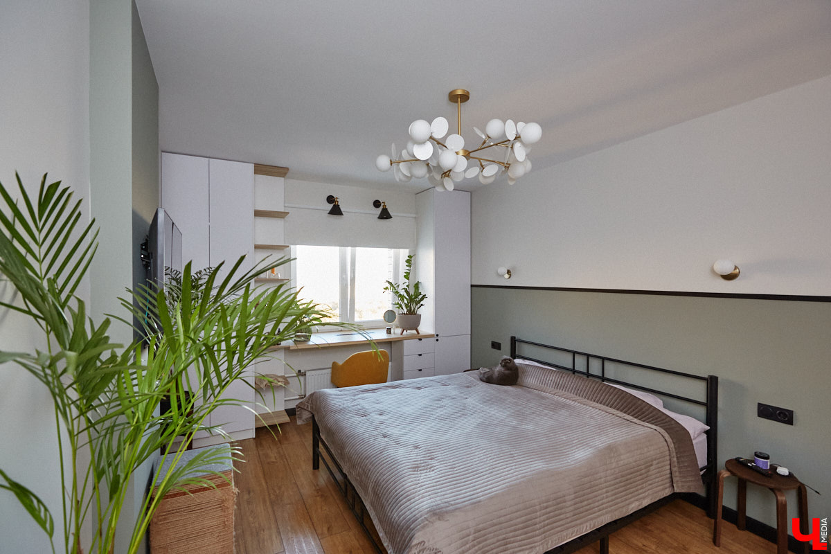 Никита Чуркин и Сабина Ханбабаева – легкие на подъем ребята. Могут в один день решить переехать, если того потребует душа. Они жили в разных городах и странах, сменили массу квартир и необычных отельных номеров. Сейчас пара снова обосновалась во Владимире, и «Ключ-Медиа» с удовольствием заглянул на огонек к радушным хозяевам.