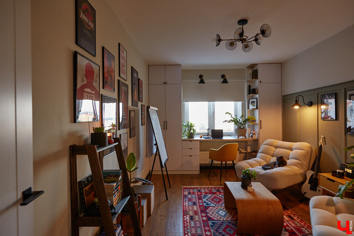 Никита Чуркин и Сабина Ханбабаева – легкие на подъем ребята. Могут в один день решить переехать, если того потребует душа. Они жили в разных городах и странах, сменили массу квартир и необычных отельных номеров. Сейчас пара снова обосновалась во Владимире, и «Ключ-Медиа» с удовольствием заглянул на огонек к радушным хозяевам.