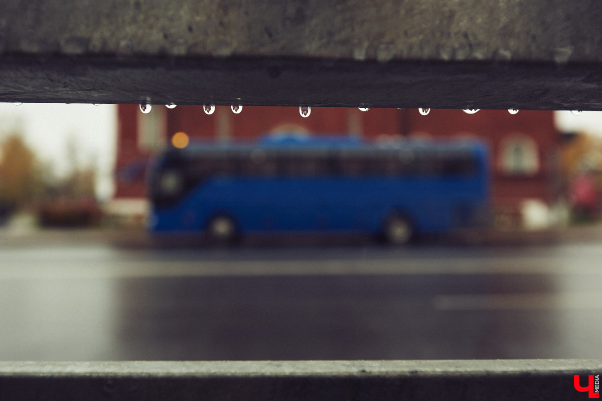 Погожие дни, раскрашенные в красно-желтые цвета, увы, позади. И впереди совсем не вдохновляющая картина. Согласно предсказаниям метеорологов, на страну надвигается циклон «Бернвард», который попросит бархатный сезон посторониться, чтобы погрузить нас в хардкорную осень