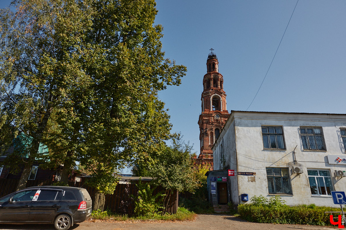 У каждого города нашей области есть социально-культурный портрет. Нарисовать его в шуточной форме решил владимирец Николай (Домовой). Автор использовал неписаные правила и местные фишки, чтобы составить короткие, но хлесткие характеристики населенных пунктов. Так на свет появился «Словарь выживания»