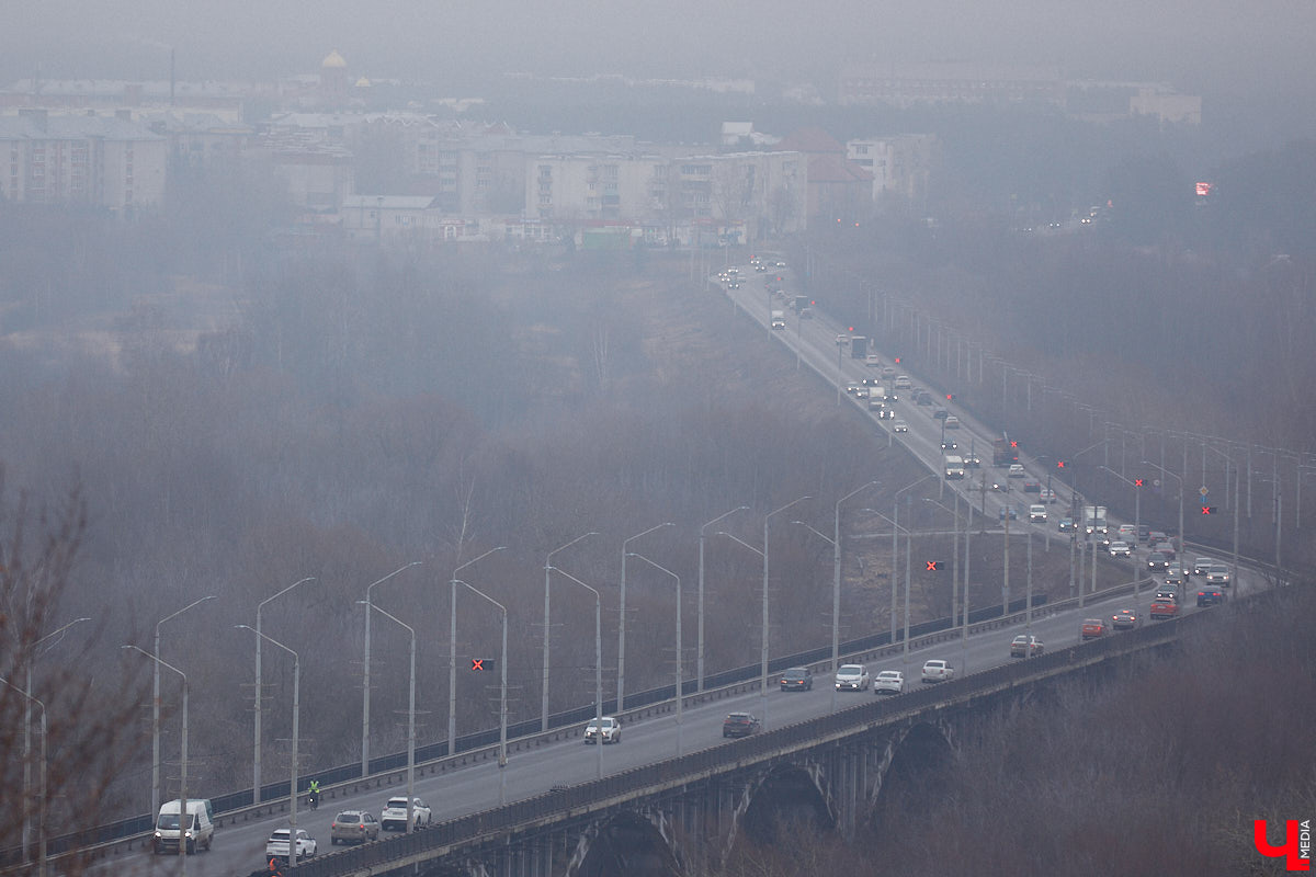 У каждого города нашей области есть социально-культурный портрет. Нарисовать его в шуточной форме решил владимирец Николай (Домовой). Автор использовал неписаные правила и местные фишки, чтобы составить короткие, но хлесткие характеристики населенных пунктов. Так на свет появился «Словарь выживания»
