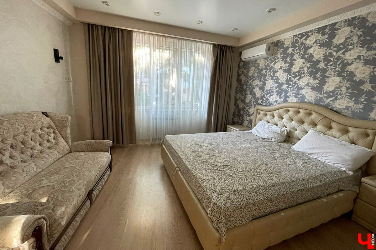 Классические шесть дней, семь ночей – критично малый срок для погружения в атмосферу курорта. А иногда не хватает и месяца, как в случае Ольги Шигаевой. Девушка отправилась в Крым залечить душевные раны и восстановиться, но в итоге 30-дневный ретрит перерос в решение переехать на берег Черного моря