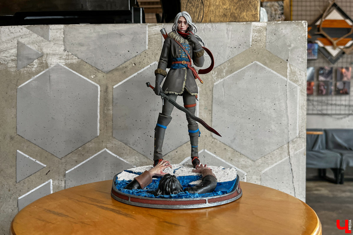 Когда возникает творческий порыв, в ход идут любые материалы. Дмитрий Виглюш выбрал пластик для 3D-принтеров, на которых он печатает детализированные фигурки, после чего покрывает их краской. Так на его столе вырастают будто живые фэнтези-персонажи, сцены из игр и сериалов, а также бытовые и креативные сюжеты. В секреты их создания автор погрузил «Ключ-Медиа»