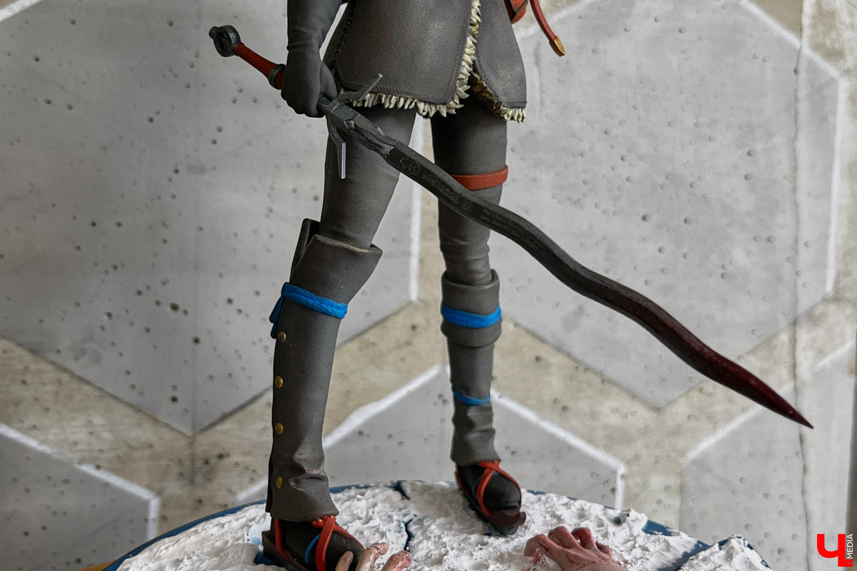 Когда возникает творческий порыв, в ход идут любые материалы. Дмитрий Виглюш выбрал пластик для 3D-принтеров, на которых он печатает детализированные фигурки, после чего покрывает их краской. Так на его столе вырастают будто живые фэнтези-персонажи, сцены из игр и сериалов, а также бытовые и креативные сюжеты. В секреты их создания автор погрузил «Ключ-Медиа»