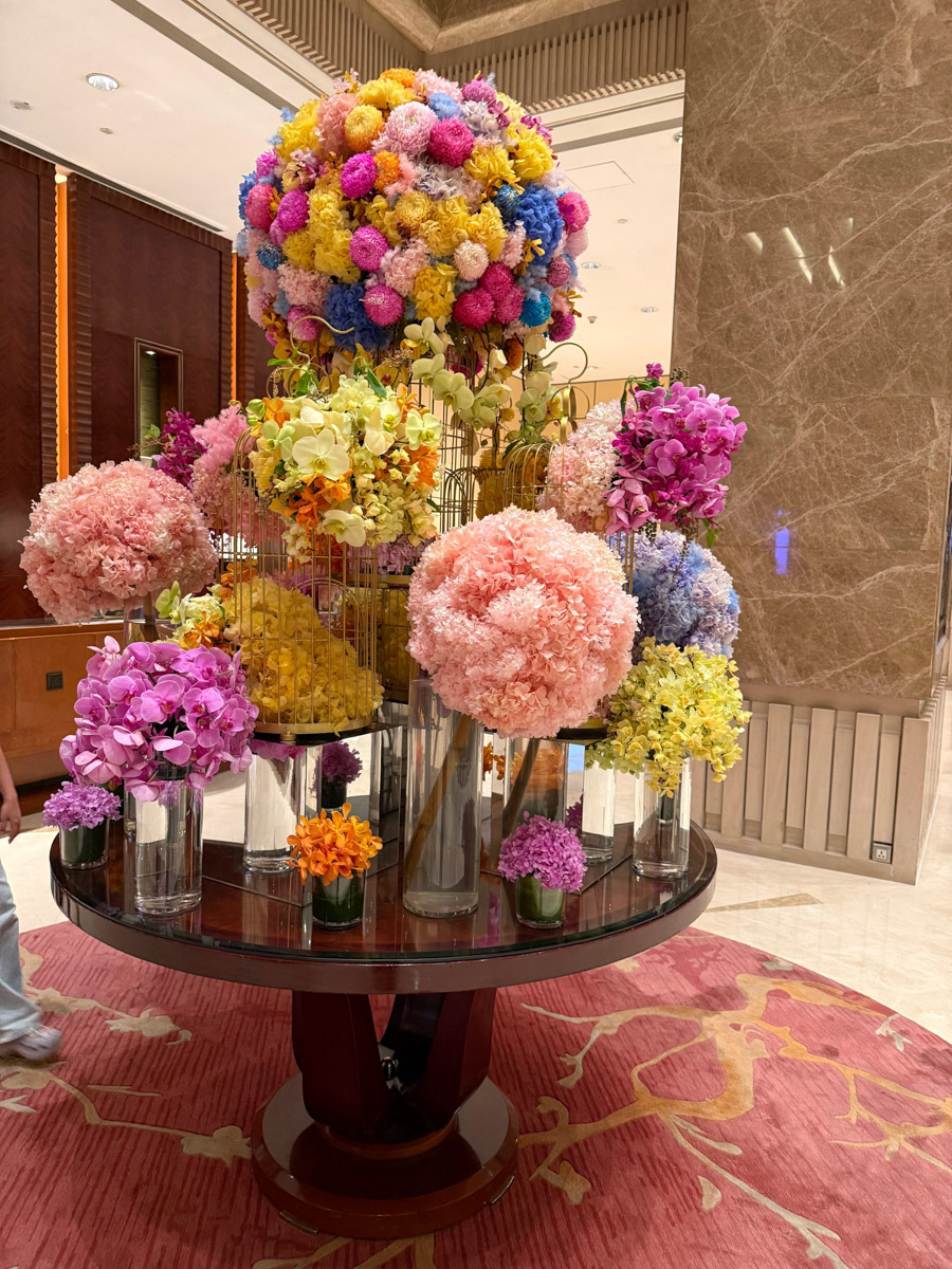 За последние годы Азия стала одним из самых популярных направлений для путешествий. Восточные страны активно развивают туризм, а мы всё сильнее хотим узнать об их жизни. А еще лучше — увидеть ее своими глазами. Именно с такой целью Елизавета Ибрагимова с семьей отправилась в Южную Корею и Китай. О своем тревел-приключении блогер поведала «Ключ-Медиа».