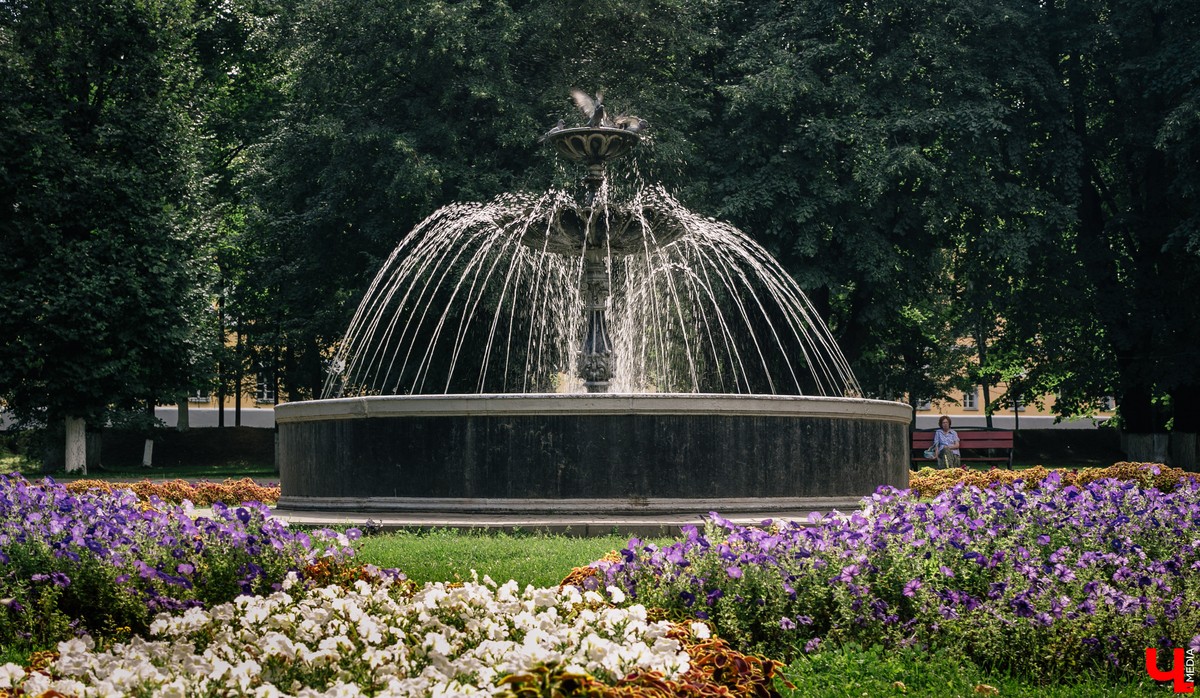 Владимирские фонтаны закрываются на зиму. Сказать им «до свидания» мы решили, покопавшись в истории и выбрав самые-самые интересные факты о водных сооружениях.