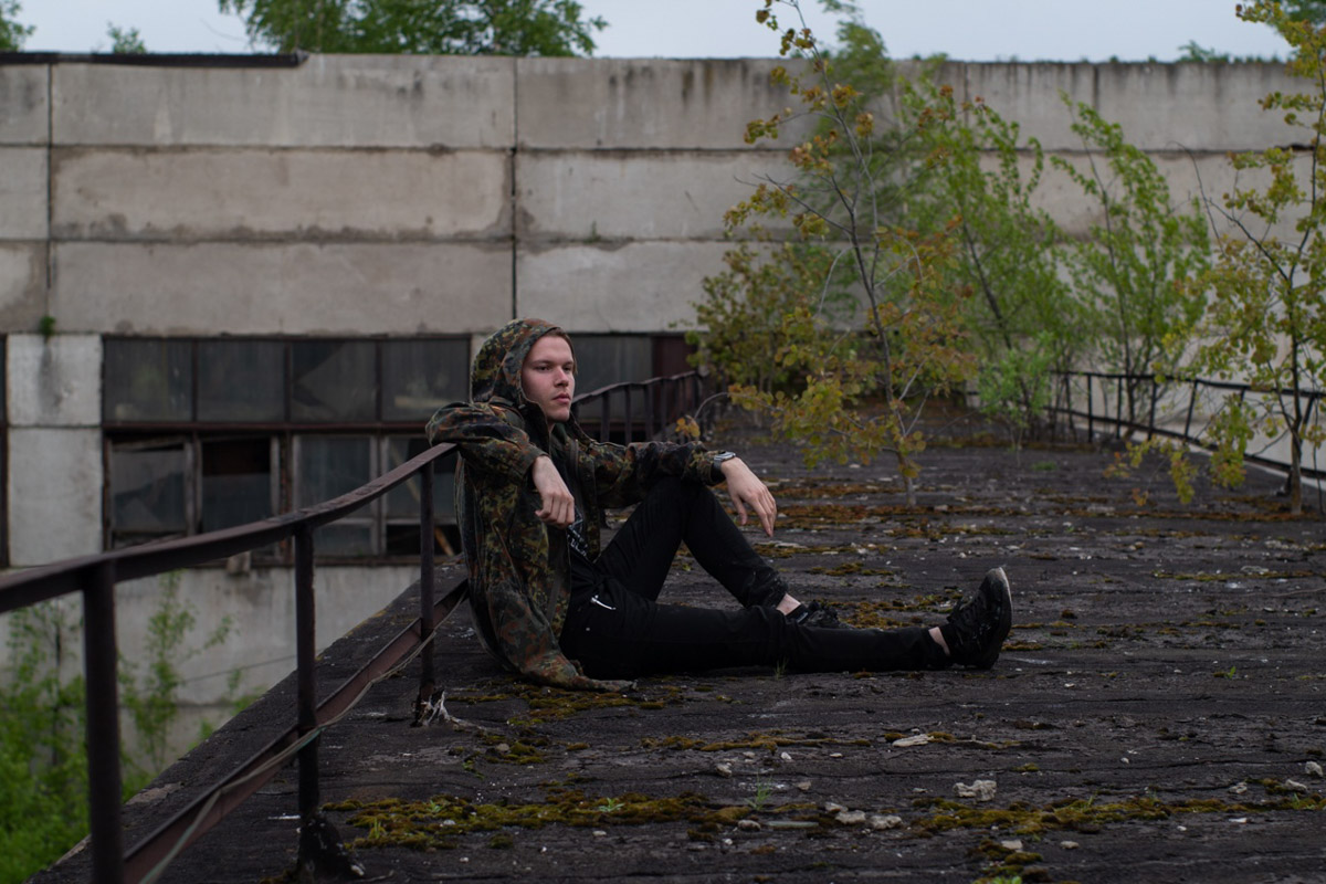 ВТЗ являлся одним из знаковых предприятий региона, а легендарный «Владимирец» был известен во всем мире. Сейчас это дела минувших лет, которые, к счастью, не спешат забывать. Каким был завод (а точнее, то, что от него осталось) пять лет назад, мы вспоминаем, листая кадры из архива местного фотографа Ивана Матвеева.