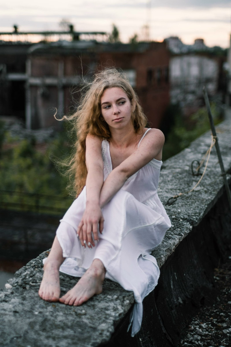 ВТЗ являлся одним из знаковых предприятий региона, а легендарный «Владимирец» был известен во всем мире. Сейчас это дела минувших лет, которые, к счастью, не спешат забывать. Каким был завод (а точнее, то, что от него осталось) пять лет назад, мы вспоминаем, листая кадры из архива местного фотографа Ивана Матвеева.