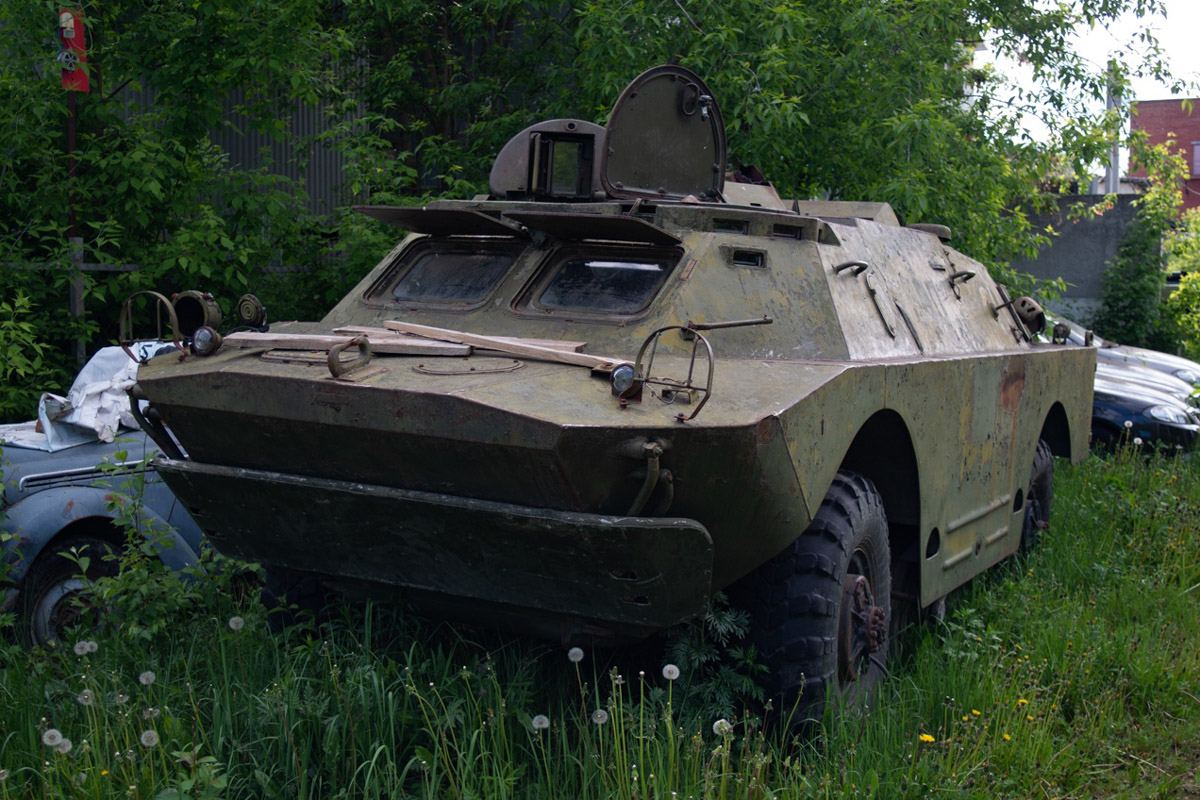 ВТЗ являлся одним из знаковых предприятий региона, а легендарный «Владимирец» был известен во всем мире. Сейчас это дела минувших лет, которые, к счастью, не спешат забывать. Каким был завод (а точнее, то, что от него осталось) пять лет назад, мы вспоминаем, листая кадры из архива местного фотографа Ивана Матвеева.