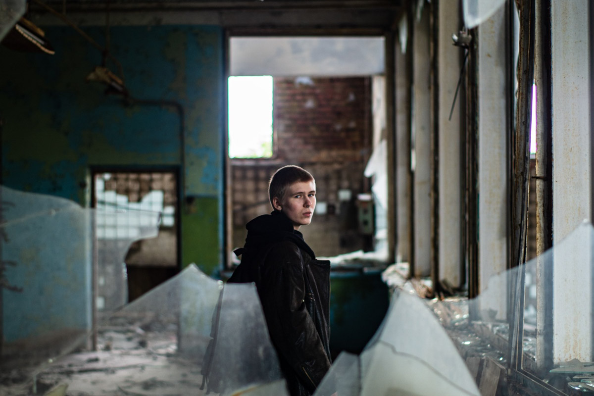 ВТЗ являлся одним из знаковых предприятий региона, а легендарный «Владимирец» был известен во всем мире. Сейчас это дела минувших лет, которые, к счастью, не спешат забывать. Каким был завод (а точнее, то, что от него осталось) пять лет назад, мы вспоминаем, листая кадры из архива местного фотографа Ивана Матвеева.