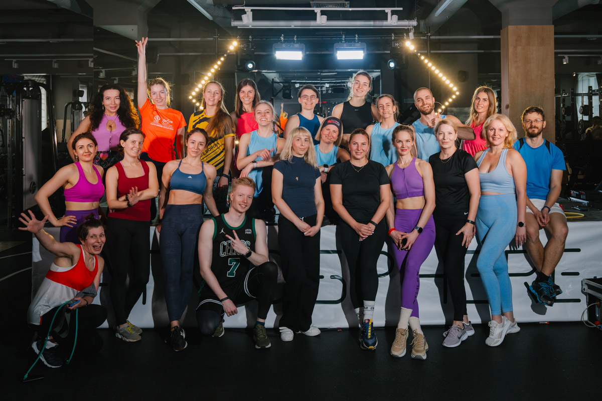 Совсем скоро в фитнес-центре «Атмосфера» в четвертый раз состоится спортивный фестиваль для всех желающих! 12 октября взрослых резидентов и гостей клуба ждут занятия, встречи с экспертами, а юных посетителей — активные игры и развлечения! Что еще интересного подготовила команда единомышленников и как попасть на ивент? Рассказываем!