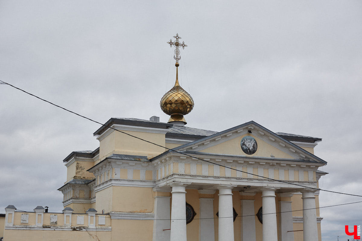 Популярный сервис планирования путешествий разработал варианты для поездок в города Золотого кольца России. И, что особенно приятно, в предложенном списке сразу шесть туров по 33-му региону. Портал называет представленные идеи новым прочтением классики и призывает посетить города с уникальной историей, в которую гармонично вписались современные проекты. Изучаем, куда стоит отправиться на выходные.