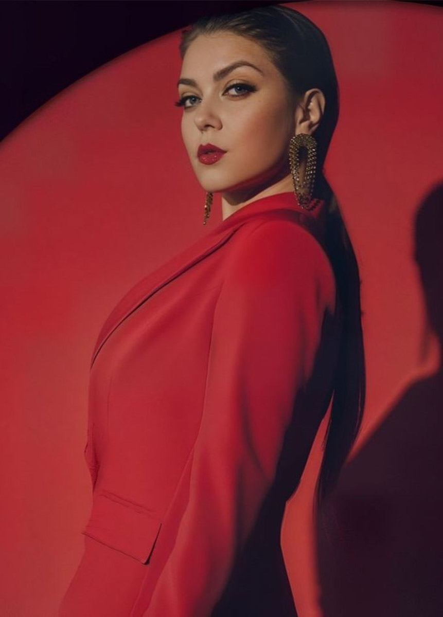 В середине октября город ожидает три мощных по звучанию вечера. В начале недели проект «Три дня дождя» привезет хиты из своих главных альбомов, ставшие символом возрождения отечественного рока. Затем любителей танцевальной музыки ждет ностальгическая дискотека 90-х с песнями популярных звезд эпохи. Завершит серию выступлений группа «Мураками» с уникальной программой «Избранное», в которой прозвучат самые любимые и знаковые песни, выбранные самими поклонниками.