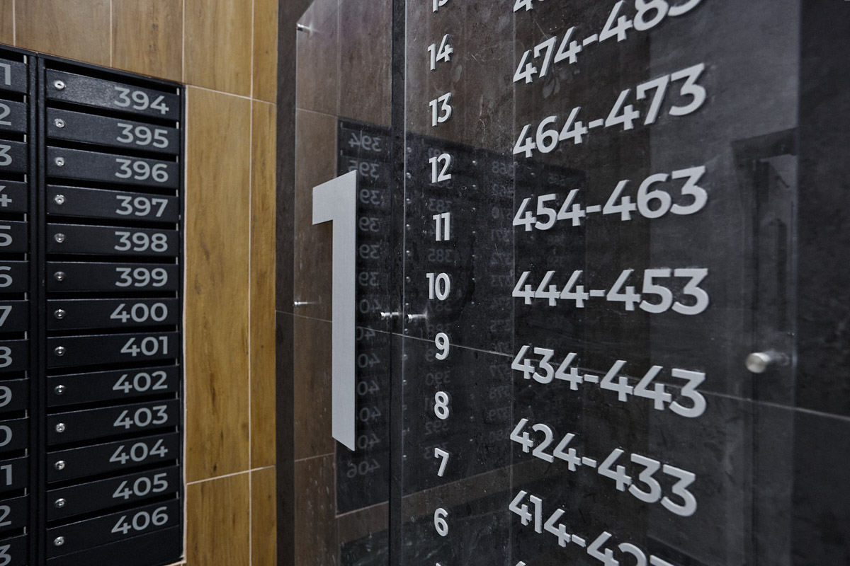 Во Владимире сдан четвертый дом смарт-квартала VERIZINO life. В ближайшее время более 400 семей получат ключи от новеньких квартир. Пока новосёлы собирают коробки для переезда, рассказываем, чем этот квартал привлекает молодые семьи и почему о нем положительно отзываются многие родители города.