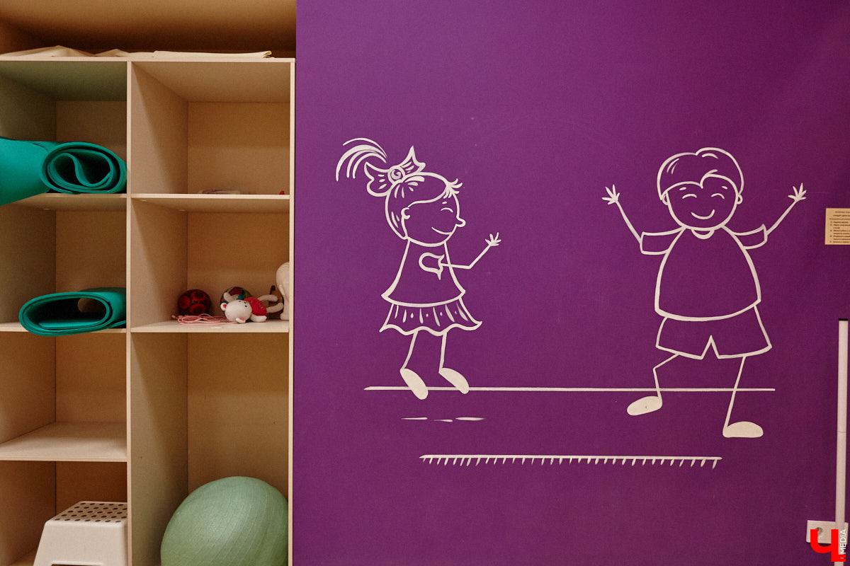 К современным детям нужен соответствующий подход. Об этом не понаслышке знают в «Калейдоскопе». Педагоги клуба занимаются с ребятами разных возрастов с 2018 года. Некоторых подопечных они обучают с самого раннего возраста, а потому успели стать им практически второй семьей.