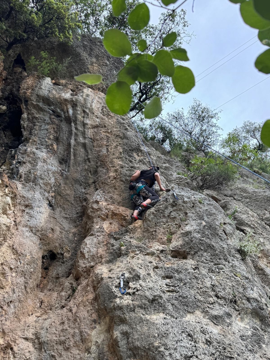 В жизни психолога из Владимира Татьяны Пошаталовой есть место и для спорта, и для путешествий. Более того, они могут гармонично дополнять друг друга. Например, на отдыхе в Анталье и Дахабе девушка не грелась у моря, а покоряла скалы и наслаждалась свободой за пределами однообразных отелей.