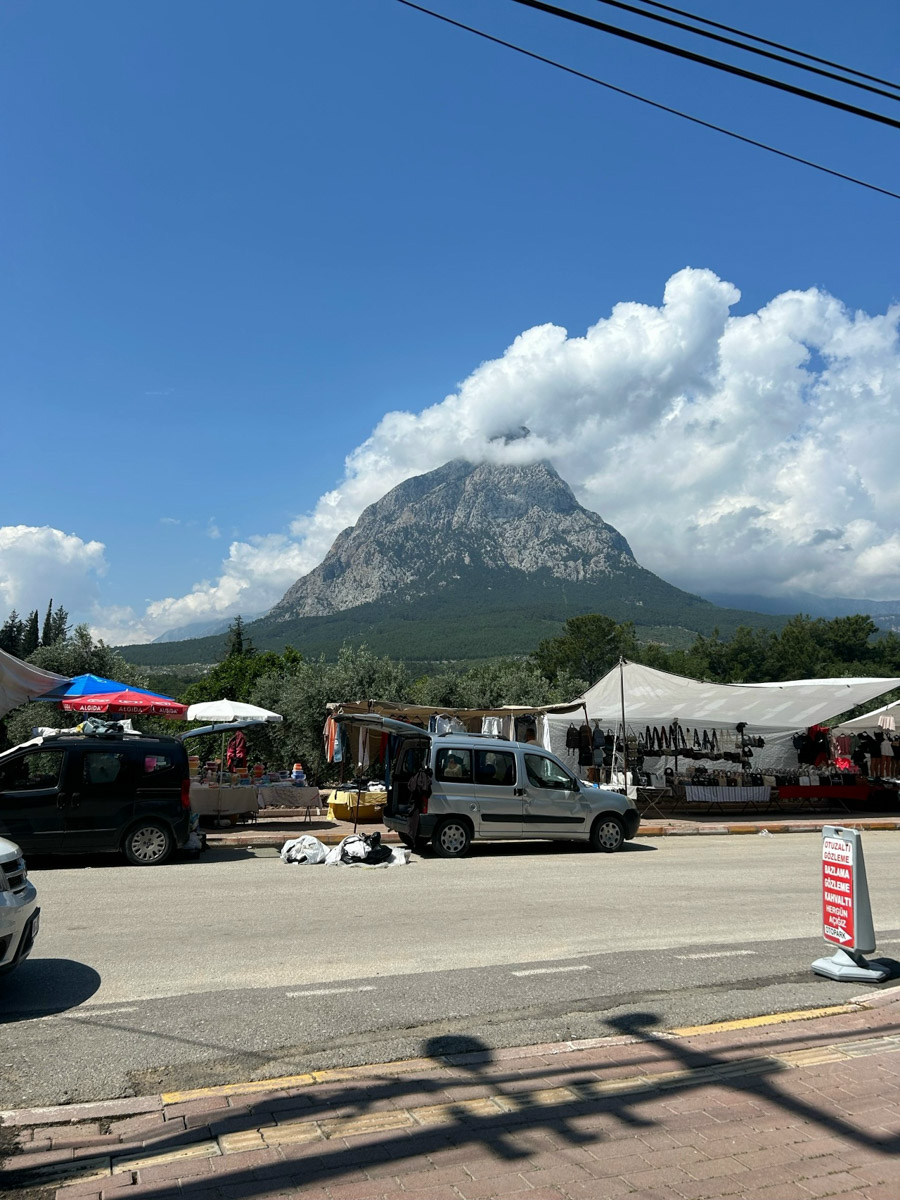 В жизни психолога из Владимира Татьяны Пошаталовой есть место и для спорта, и для путешествий. Более того, они могут гармонично дополнять друг друга. Например, на отдыхе в Анталье и Дахабе девушка не грелась у моря, а покоряла скалы и наслаждалась свободой за пределами однообразных отелей.