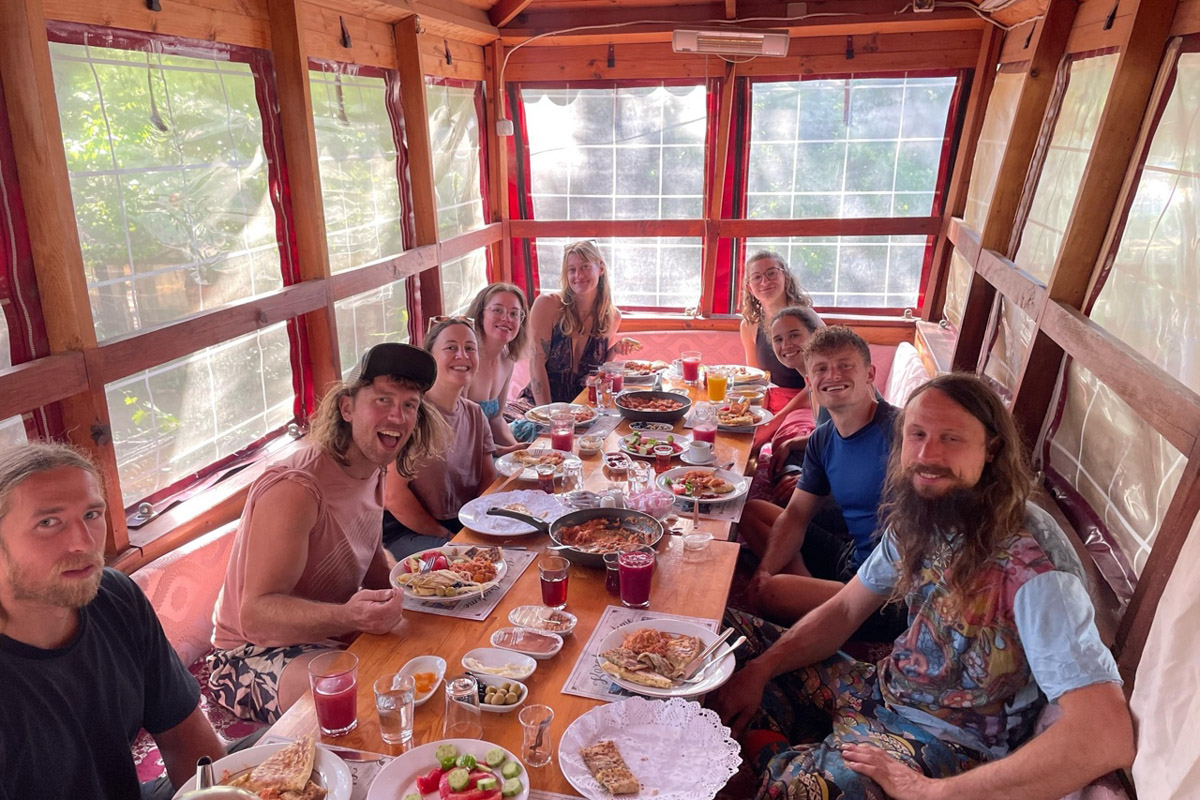 В жизни психолога из Владимира Татьяны Пошаталовой есть место и для спорта, и для путешествий. Более того, они могут гармонично дополнять друг друга. Например, на отдыхе в Анталье и Дахабе девушка не грелась у моря, а покоряла скалы и наслаждалась свободой за пределами однообразных отелей.