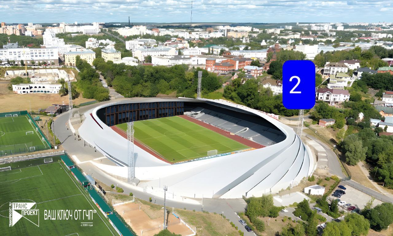 В 2025 году на стадионе «Лыбедь» завершился очередной этап реконструкции. В порядок привели один из секторов главной трибуны на тысячу мест, в секторе для прыжков в длину сменили покрытие, а с обеих сторон от футбольного поля появились площадки для игры в футзал. «Ключ-Медиа» своими глазами оценил трансформацию спортивного комплекса.