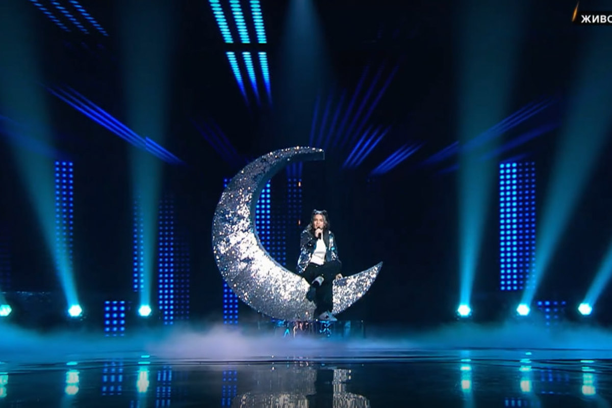 Покорившая сердца многих владимирцев Айсу Гаджиева выбыла из полуфинала 9-го сезона шоу «Ты супер!». К сожалению, волнение взяло верх над талантом. Школьница из Петушинского района уже вернулась домой с дипломом об участии в руках и советами от профи музыкальной индустрии. Мыслями насчет своего поражения она поделилась с «Ключ-Медиа».