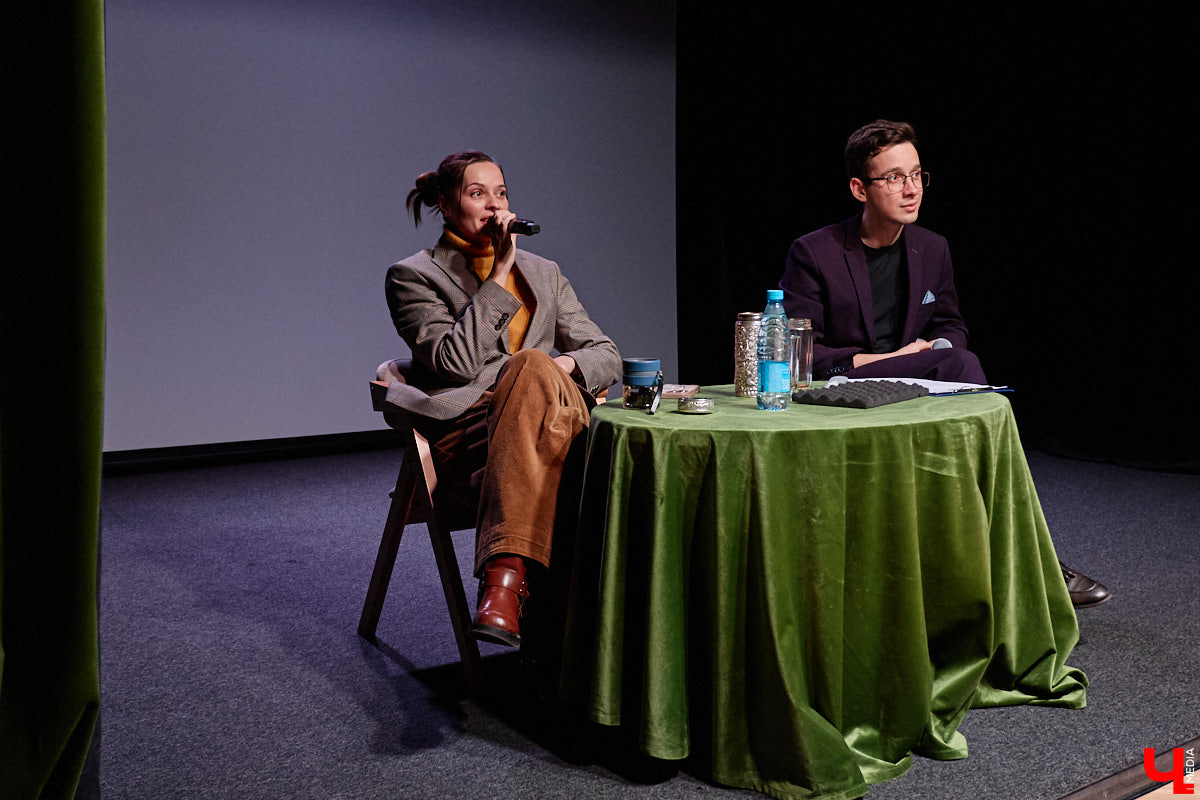 Для него все роли главные! Звезда «Ералаша», а также сериалов «Кадетство» и «Папины дочки» Александр Головин встретился во Владимире со своими поклонниками. «Ключ-Медиа» побывал на творческой встрече и узнал про отношения 36-летнего актера с товарищами по нашумевшему в нулевые проекту и новые работы, в которых теперь задействован бывший «суворовец Максим Макаров».